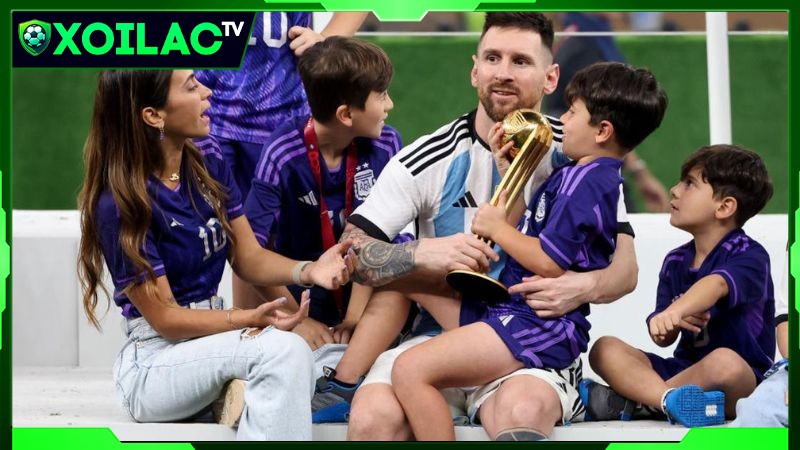 Cuộc sống gia đình viên mãn của vợ chồng Messi Cuộc sống gia đình viên mãn của vợ chồng Messi